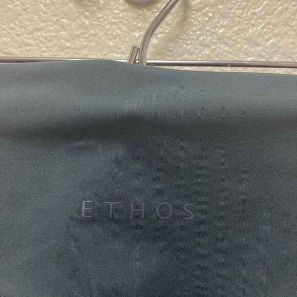 Ethos Leggings Small Short - Picture 4 of 5
